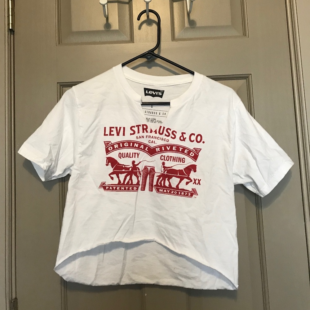 Levis cutoff crop top, never worn!